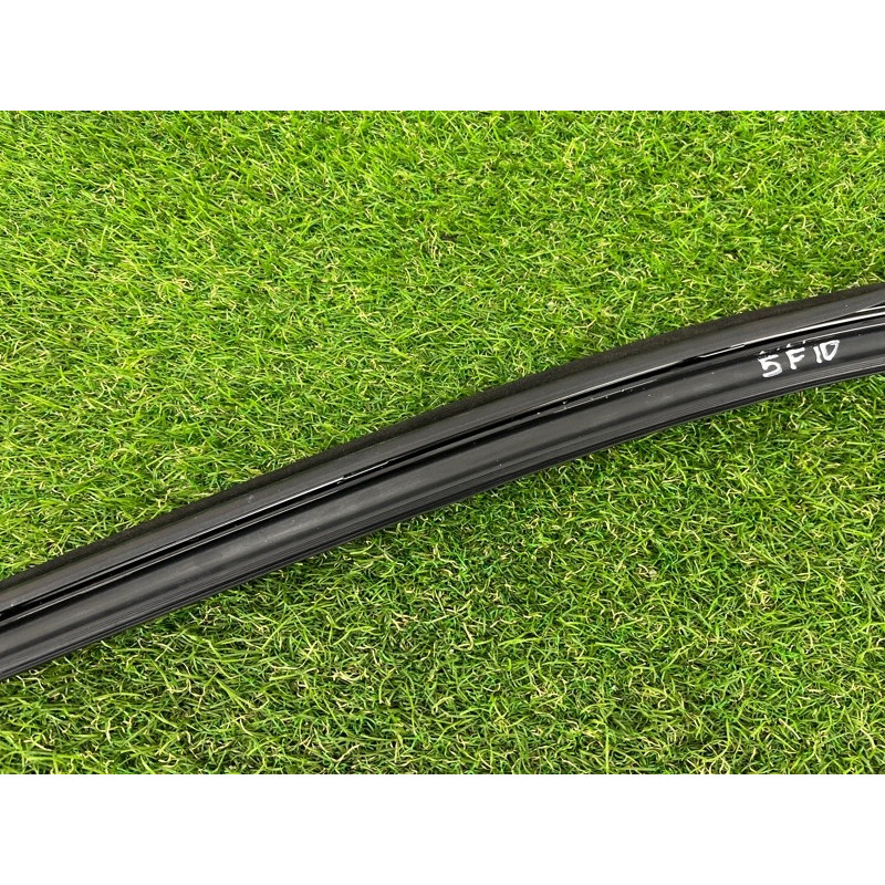 Ущільнювач скла дверей (кузов і елементи) BMW 5-series F10 2011 3.0 51337209728