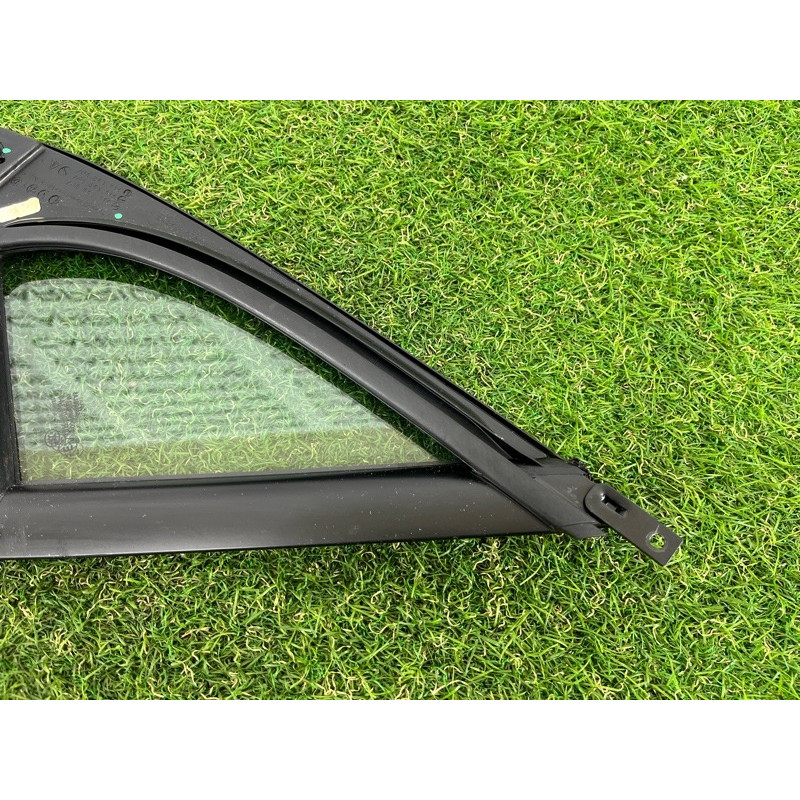 Форточка дверцят (кузов і елементи) Volkswagen Touareg II NF 2013 3.0 7P0845114D
