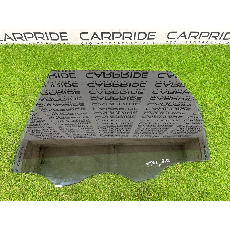 Стекло (кузов и элементы) Volkswagen Touareg FL 2015 3.6 7P6845025C