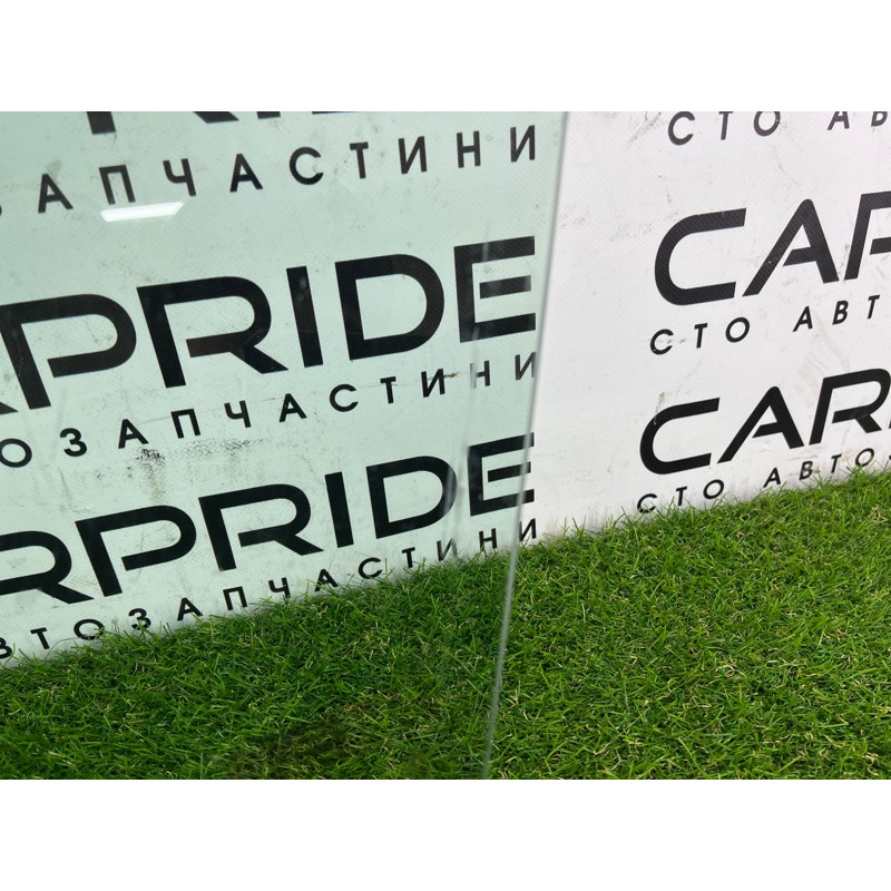 Стекло (кузов и элементы) Volkswagen Touareg FL 2015 3.6 7P6845021B