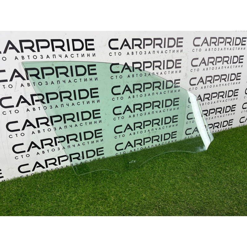 Стекло (кузов и элементы) Volkswagen Touareg FL 2015 3.6 7P6845021B