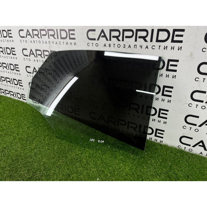 Стекло (кузов и элементы) AUDI A3 8V 2015 1.8 8V5845206