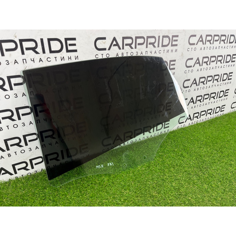 Стекло (кузов и элементы) AUDI A3 8V 2015 1.8 8V5845206