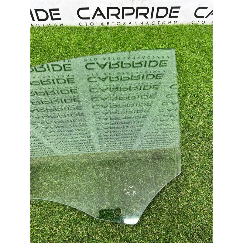 Стекло (кузов и элементы) AUDI Q5 8R 2012 3.2 CALB 8R0845201C