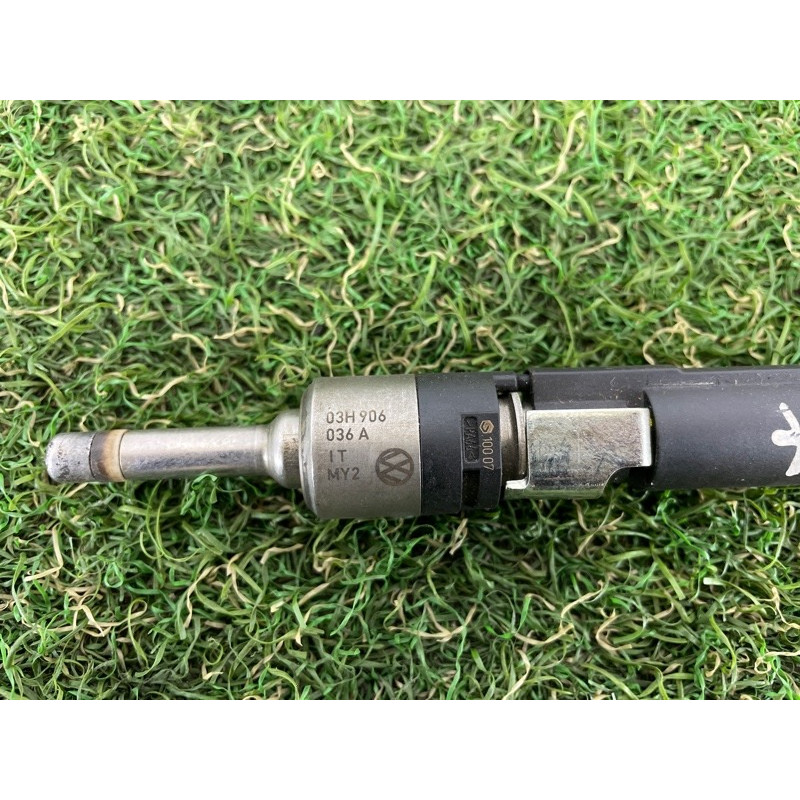 Форсунка паливна (паливна система) AUDI Q7 4L 2007 3.6 03H906036A