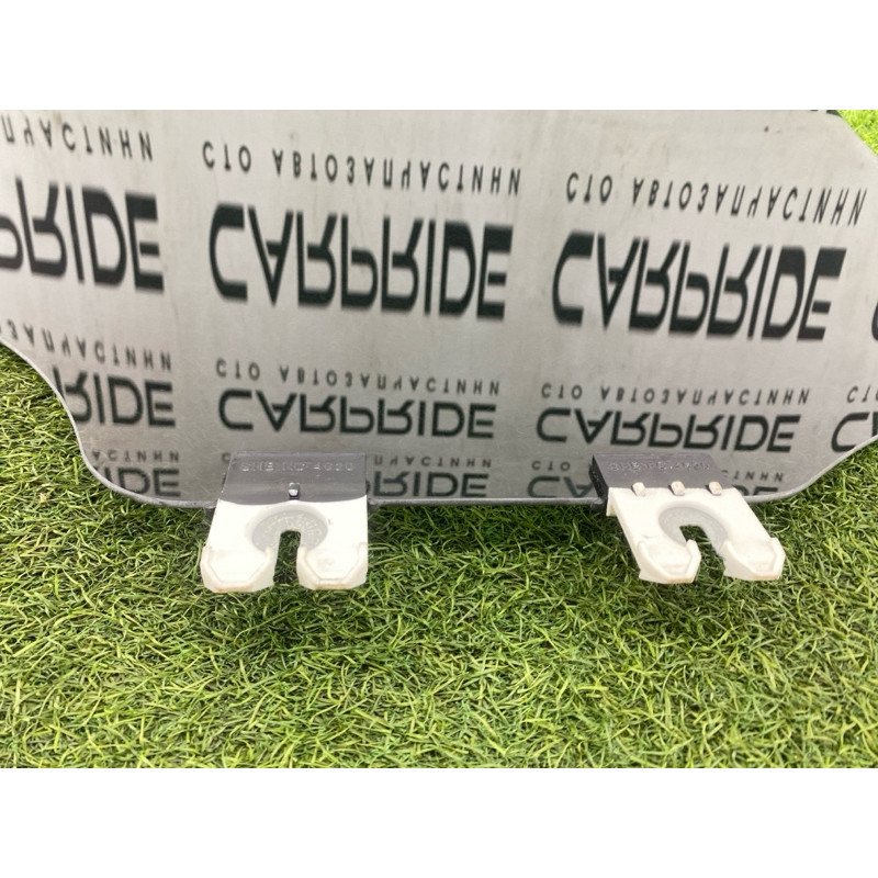 Стекло (кузов и элементы) Jeep Cherokee KL 2014 2.4 68104623AB