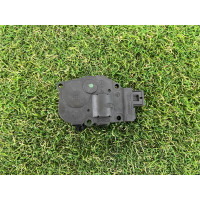 Привод заслонки отопителя