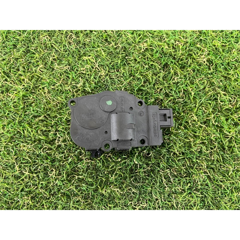 Привод заслонки отопителя (отопление и кондиционирование) PORSCHE CAYENNE 958 2013 3.6 95861251100