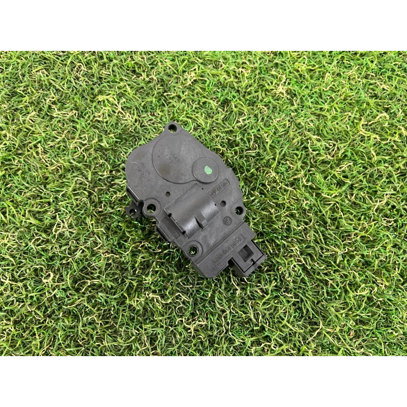 Привод заслонки отопителя (отопление и кондиционирование) PORSCHE CAYENNE 958 2013 3.6 95861251100