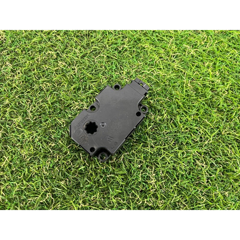 Привод заслонки отопителя (отопление и кондиционирование) AUDI A4 B9 2017 2.0 4M0820511