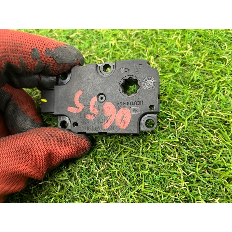 Привод заслонки отопителя (отопление и кондиционирование) AUDI A4 B9 2017 2.0 4M0820511