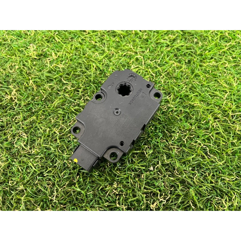 Привод заслонки отопителя (отопление и кондиционирование) AUDI A4 B9 2017 2.0 4M0820511