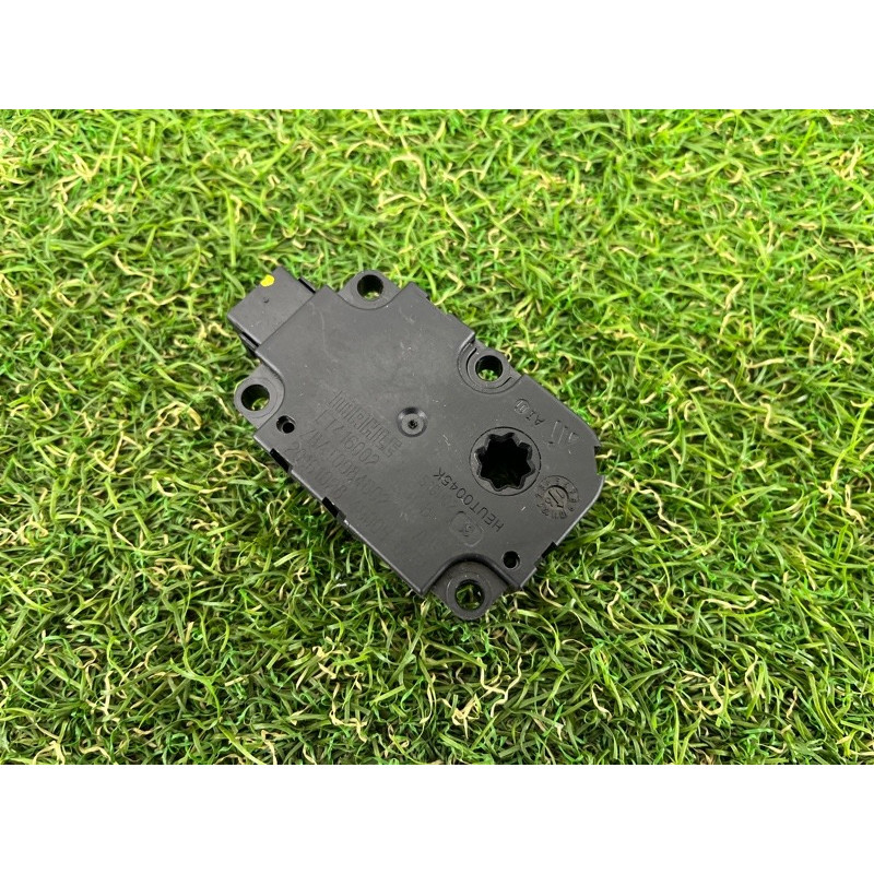 Привод заслонки отопителя (отопление и кондиционирование) AUDI A4 B9 2017 2.0 4M0820511