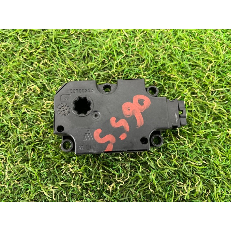 Привод заслонки отопителя (отопление и кондиционирование) AUDI A4 B9 2017 2.0 4M0820511