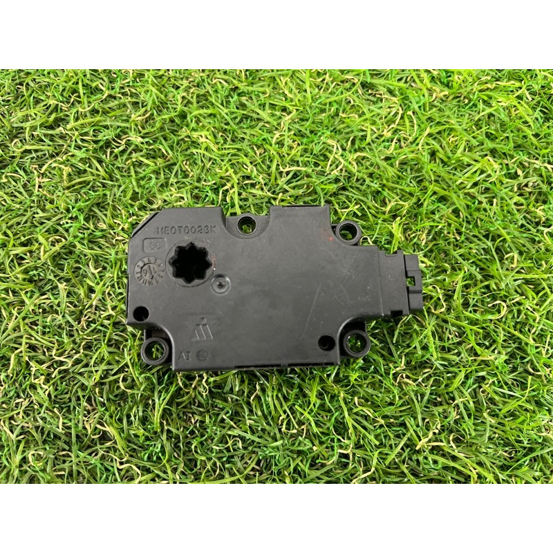 Привод заслонки отопителя (отопление и кондиционирование) AUDI A4 B9 2017 2.0 4M0820511