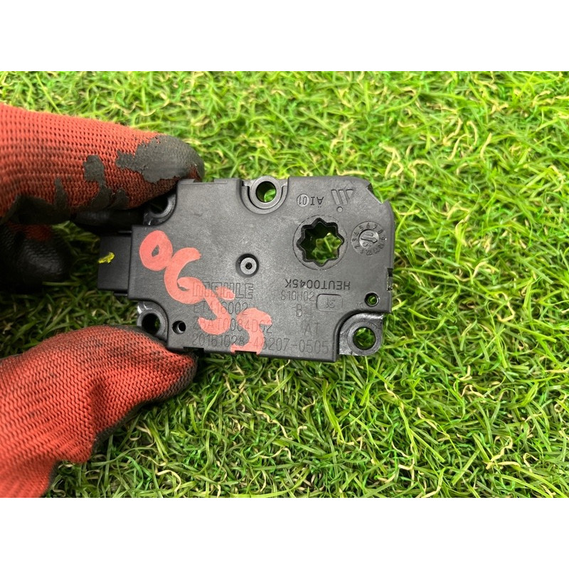 Привод заслонки отопителя (отопление и кондиционирование) AUDI A4 B9 2017 2.0 4M0820511