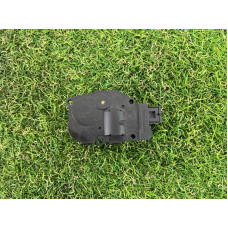 Привод заслонки отопителя