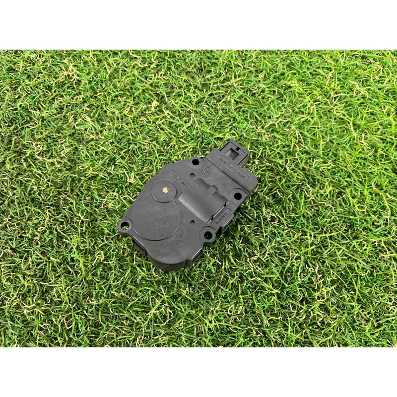 Привод заслонки отопителя (отопление и кондиционирование) PORSCHE CAYENNE 958 2012 4.8 95861251100