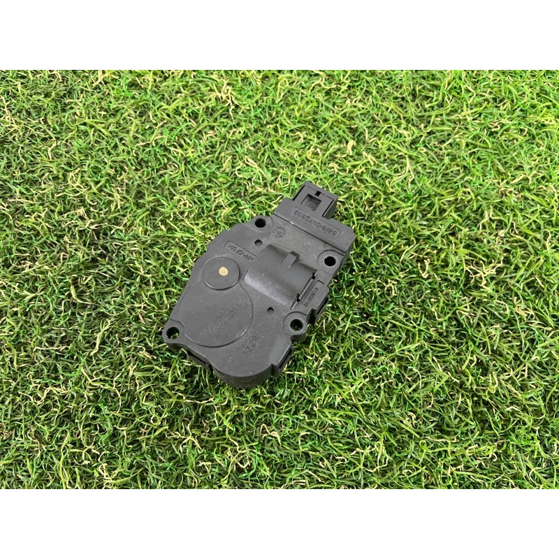 Привод заслонки отопителя (отопление и кондиционирование) PORSCHE CAYENNE 958 2012 4.8 95861251100