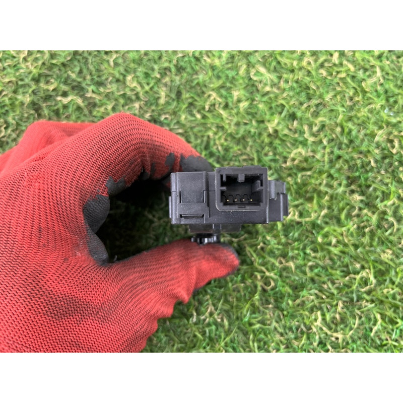 Привод заслонки отопителя (отопление и кондиционирование) PORSCHE CAYENNE 958 2012 4.8 95861251100