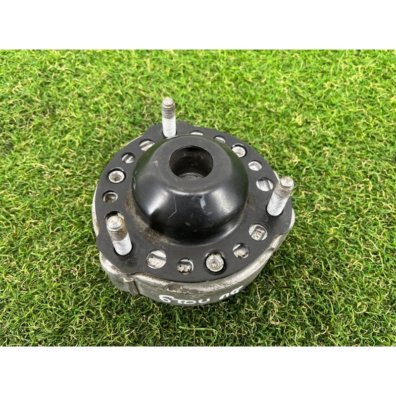 Опора стойки (подвеска) Volkswagen Touareg NF 2012 3.6 7P0412321A