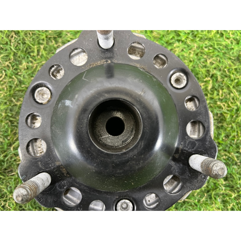 Опора стойки (подвеска) Volkswagen Touareg NF 2012 3.6 7P0412321A