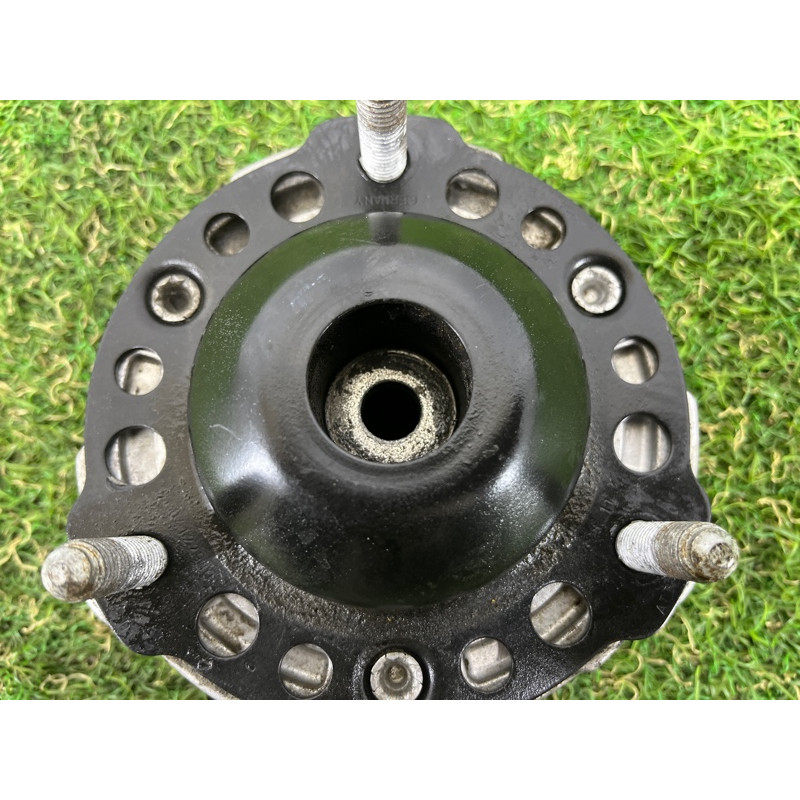 Опора стойки (подвеска) Volkswagen Touareg NF 2012 3.6 7P0412321A
