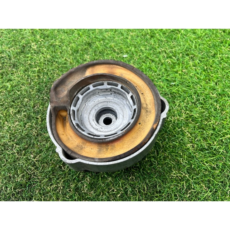 Опора стойки (подвеска) Volkswagen Touareg NF 2012 3.6 7P0412321A
