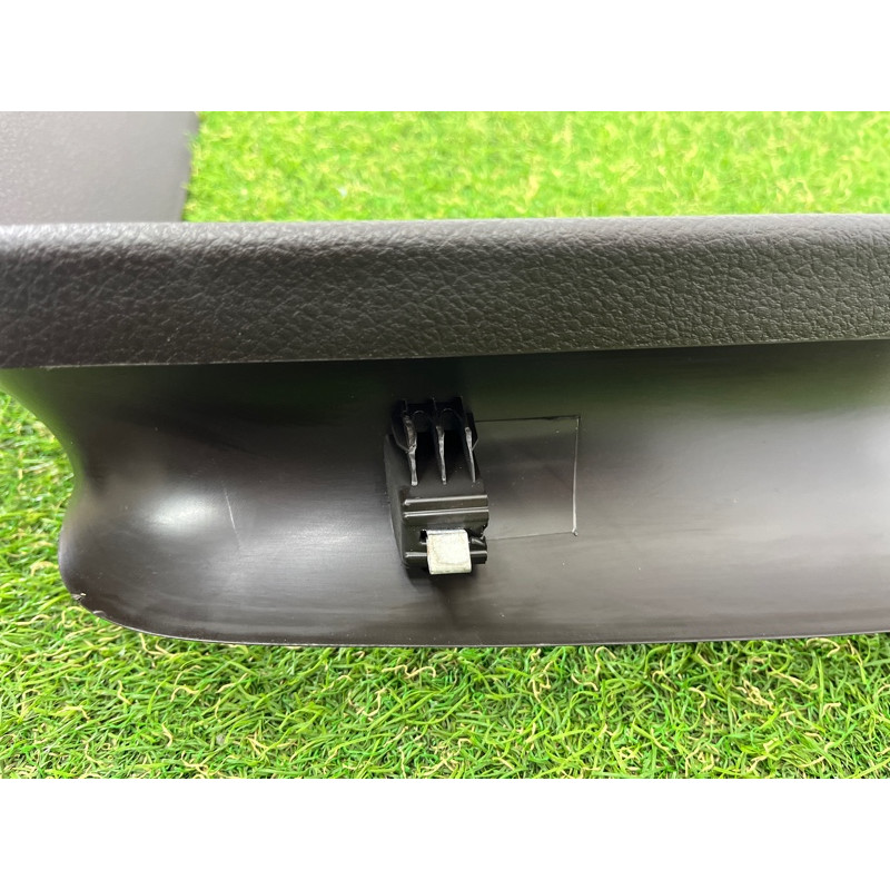 Обшивка крышки багажника (салон) Volkswagen Touareg FL 2015 3.6 7P6867603C3G4