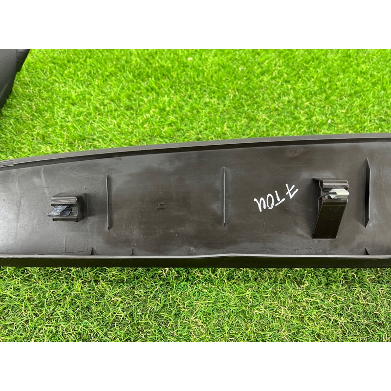 Обшивка крышки багажника (салон) Volkswagen Touareg FL 2015 3.6 7P6867603C3G4