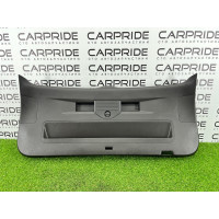 Обшивка крышки багажника