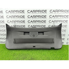 Обшивка крышки багажника