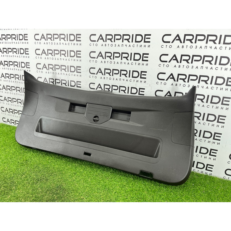 Обшивка крышки багажника (салон) Volkswagen Touareg FL 2015 3.6 7P6867601C3G4