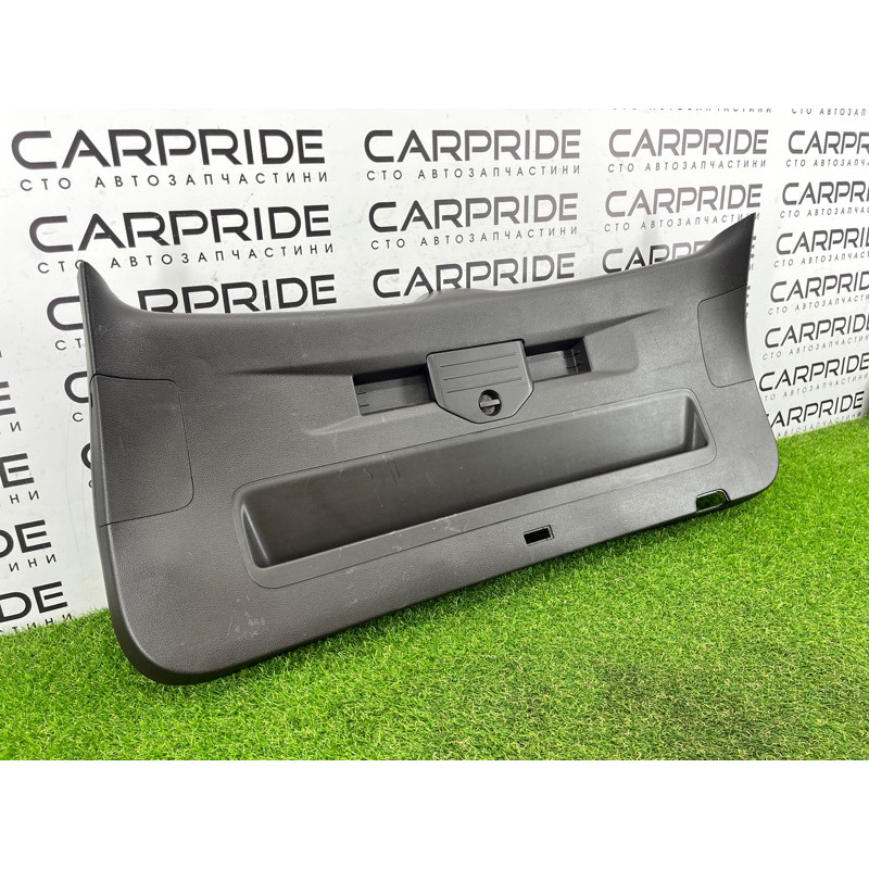 Обшивка крышки багажника (салон) Volkswagen Touareg FL 2015 3.6 7P6867601C3G4