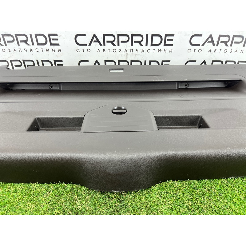 Обшивка крышки багажника (салон) Volkswagen Touareg FL 2015 3.6 7P6867601C3G4