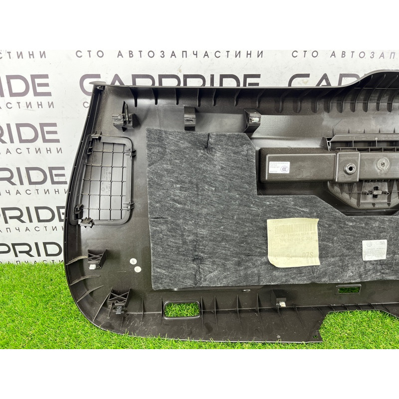 Обшивка крышки багажника (салон) Volkswagen Touareg FL 2015 3.6 7P6867601C3G4
