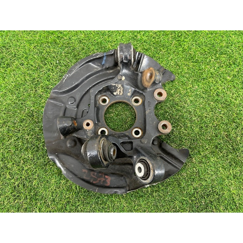 Цапфа подвески (подвеска) BMW X3 F25 2012 3.0 33406797569