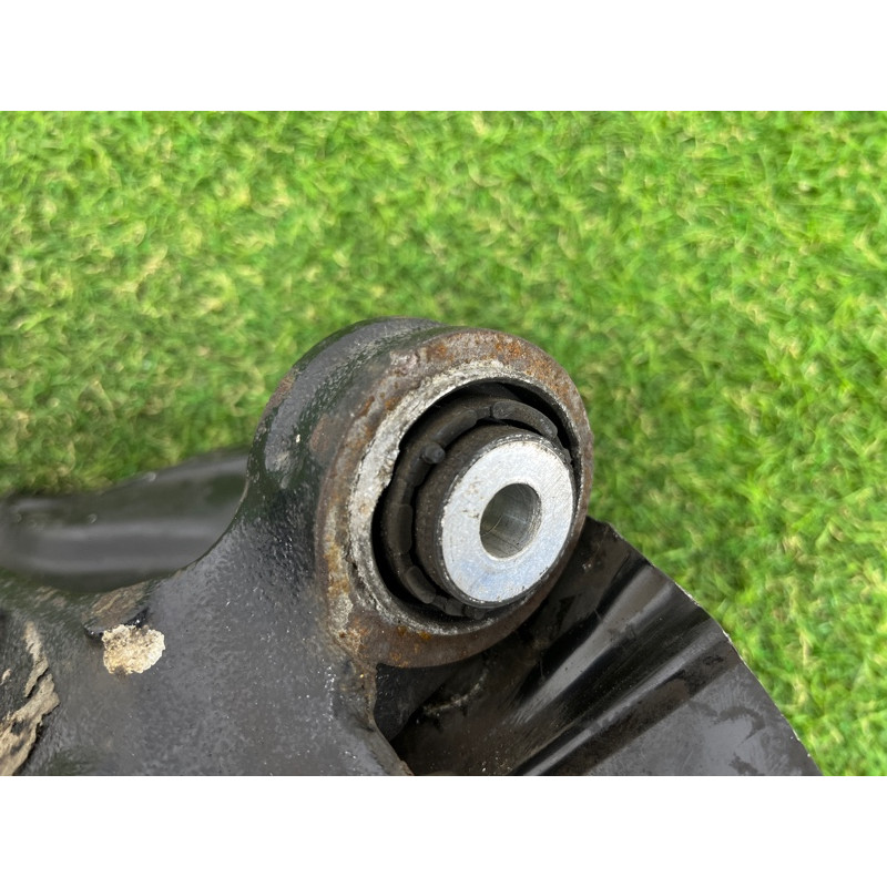 Цапфа подвески (подвеска) BMW X3 F25 2012 3.0 33406797569