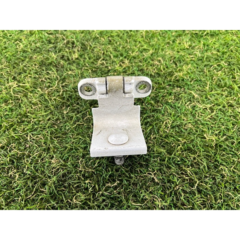 Петля багажника (кузов и элементы) Volkswagen Touareg FL 2015 3.6 1K6827301C