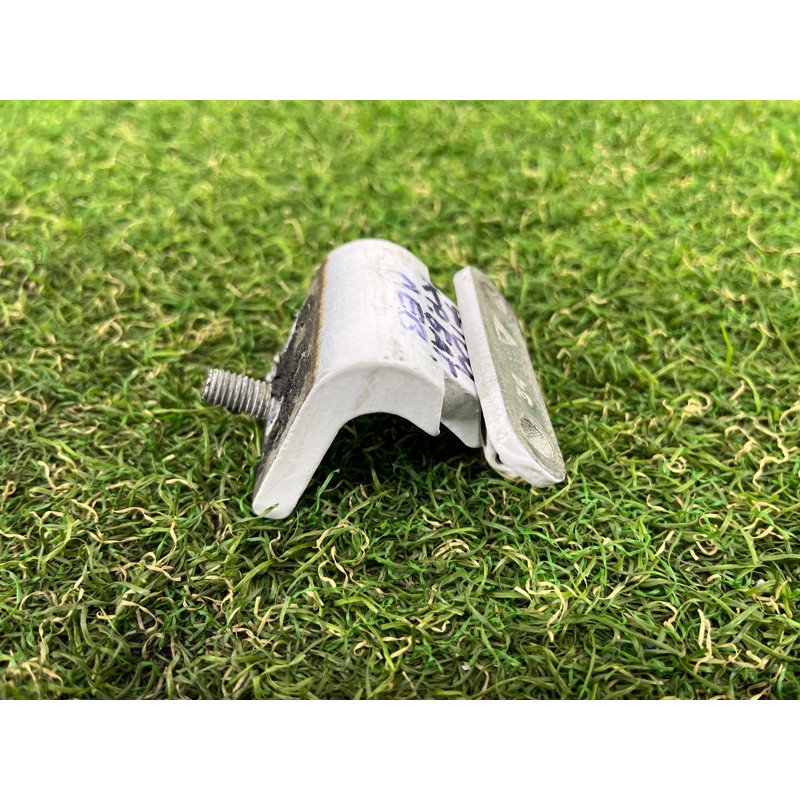 Петля багажника (кузов и элементы) Volkswagen Touareg FL 2015 3.6 1K6827301C