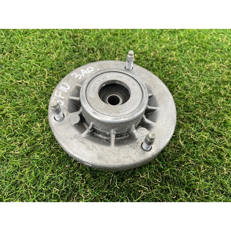 Опора стійки (підвіска) BMW 5-series F10 2011 3.0 33506775735