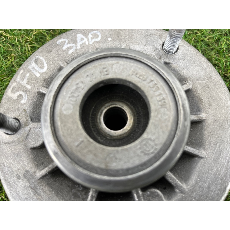 Опора стійки (підвіска) BMW 5-series F10 2011 3.0 33506775735