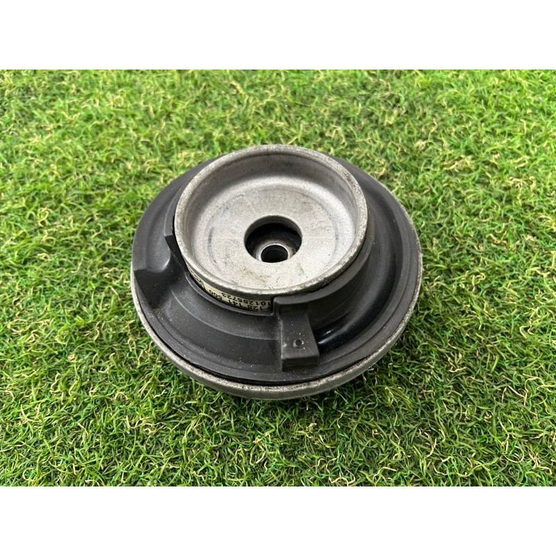 Опора стійки (підвіска) BMW 5-series F10 2011 3.0 33506775735