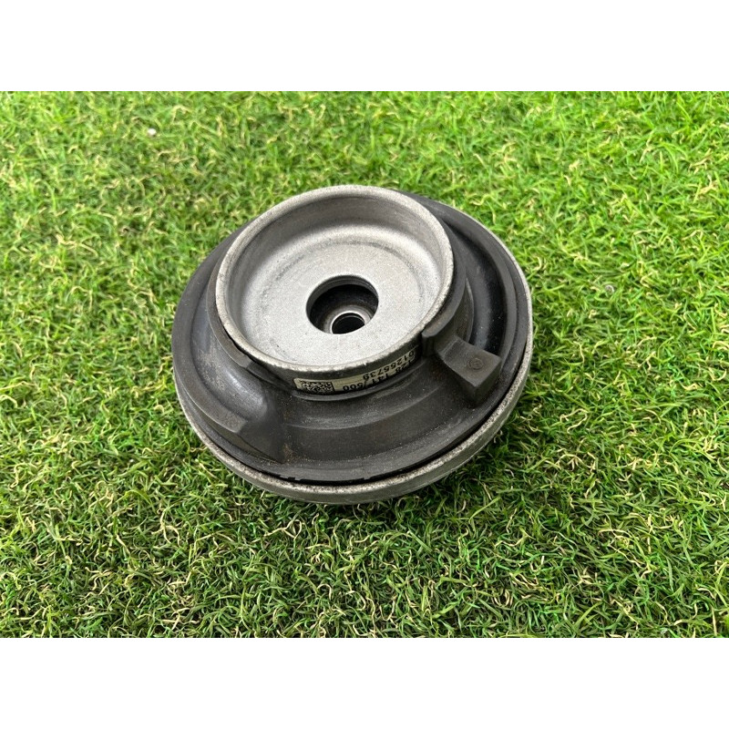 Опора стійки (підвіска) BMW 5-series F10 2011 3.0 33506775735