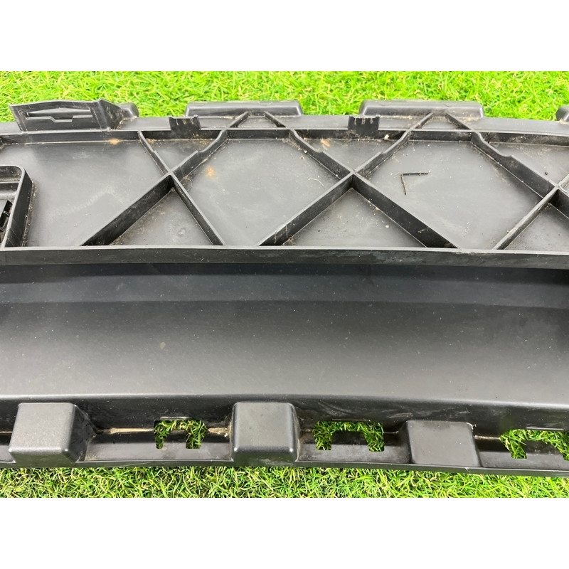 Воздуховод радиатора (кузов и элементы) Volkswagen Touareg II NF 2013 3.0 7P6121281B