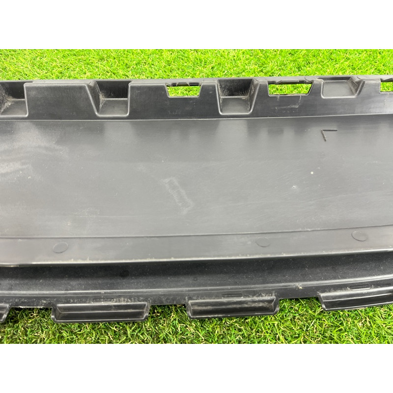 Воздуховод радиатора (кузов и элементы) Volkswagen Touareg II NF 2013 3.0 7P6121281B