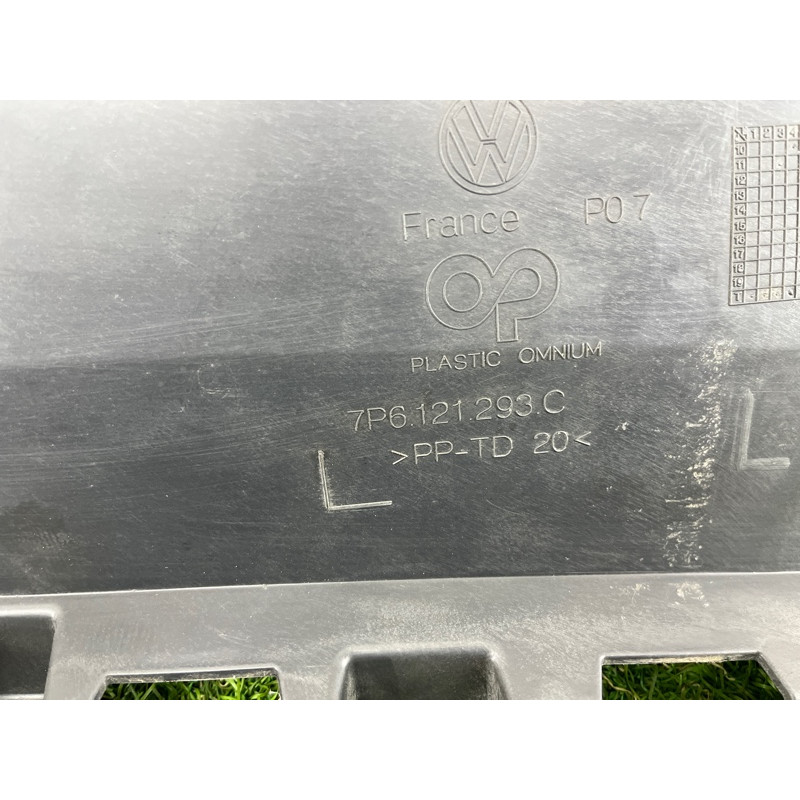 Воздуховод радиатора (кузов и элементы) Volkswagen Touareg II NF 2013 3.0 7P6121281B