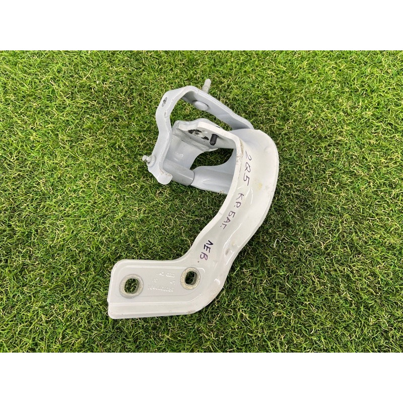 Петля багажника (кузов и элементы) AUDI Q5 8R 2012 3.2 CALB 8R0827299A