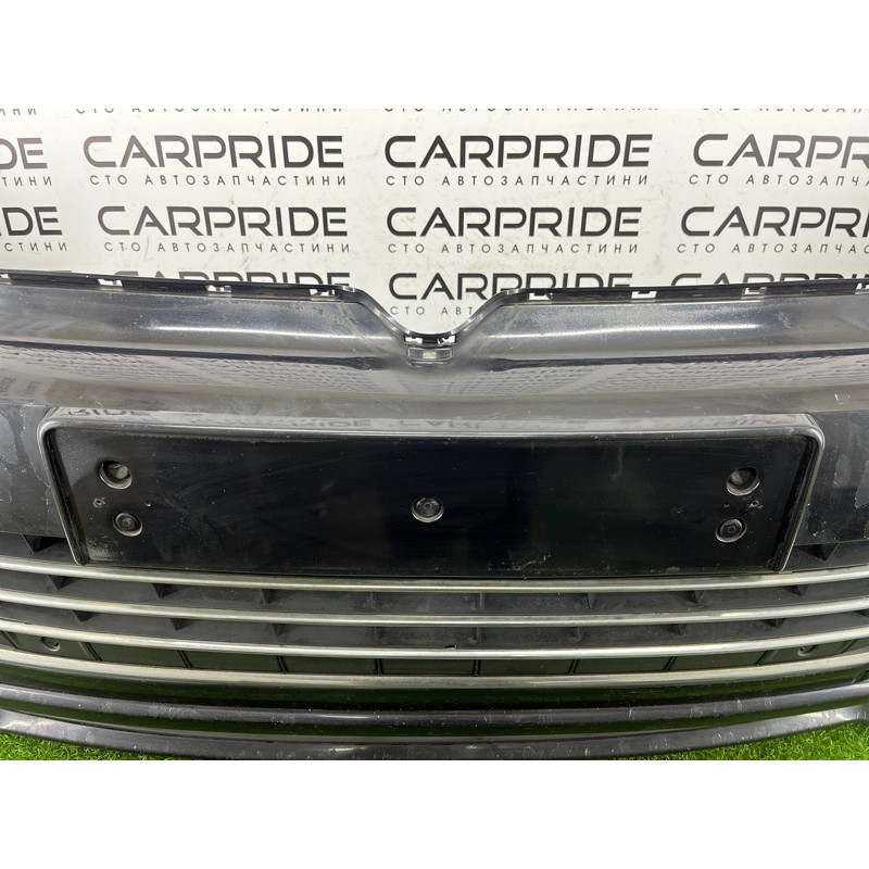 Бампер (наружные элементы кузова) Volkswagen Touareg II NF 2013 3.0 7P6807101AGRU