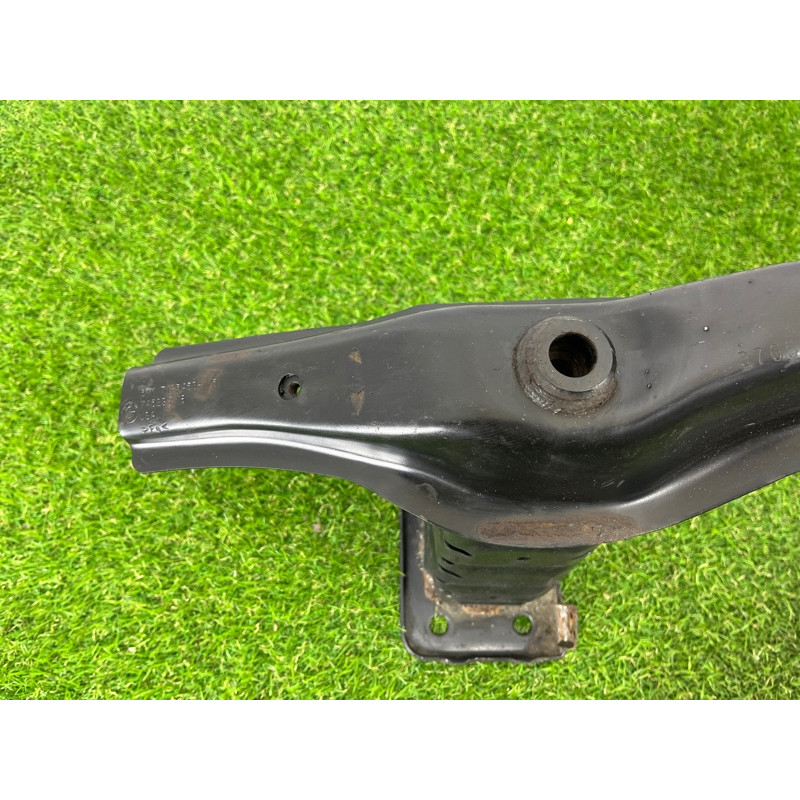 Усилитель бампера (наружные элементы кузова) BMW X5 E70 2008 3.0 N52N 51117165458